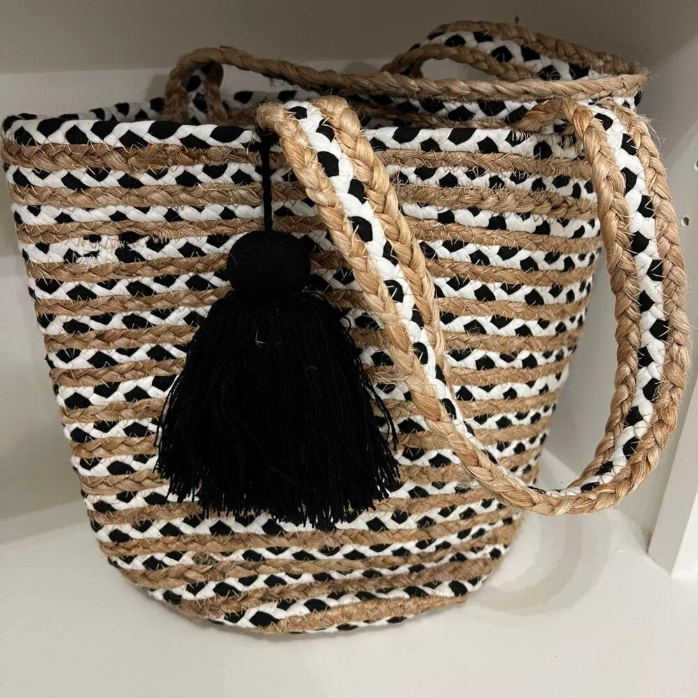 Large straw bag